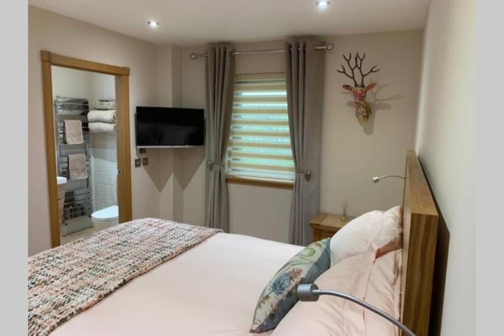 Ness Lodge Inverness Esterno foto